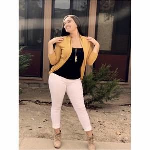 Meet your Posher, Rakina